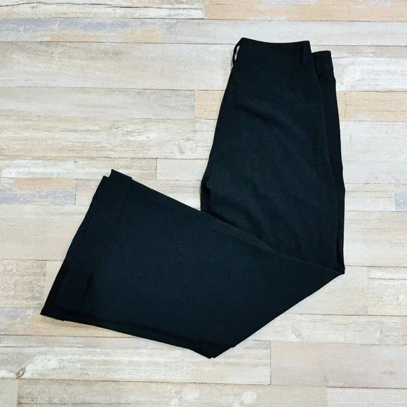 BODY BY  VICTORIA Black flared-leg Bridget Fit pants - Picture 1 of 8